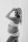 Ann Alzog - farbig - Babybauch