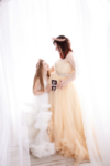Ann Alzog - farbig - Babybauch