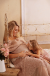 Ann Alzog - farbig - Babybauch