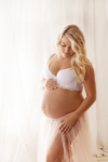 Ann Alzog - farbig - Babybauch
